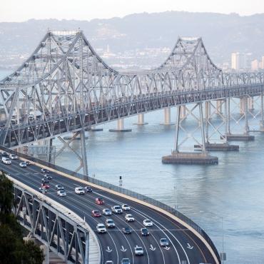 Bay Bridge เชื่อมซานฟรานซิสโกกับโอกแลนด์