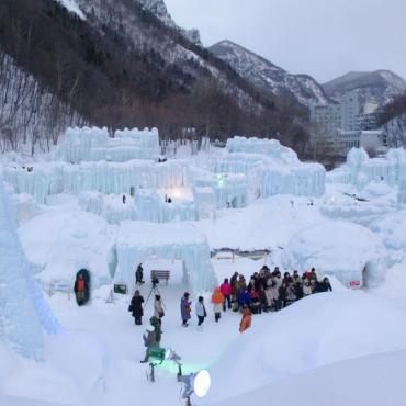 งานเทศกาล Sounkyo Onsen Hyobaku