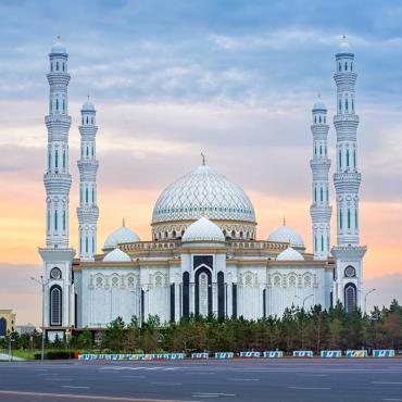 Hazrat Sultan Mosque มัสยิดที่ใหญ่ที่สุดในคาซัคสถาน ความงดงามแห่งศรัทธา