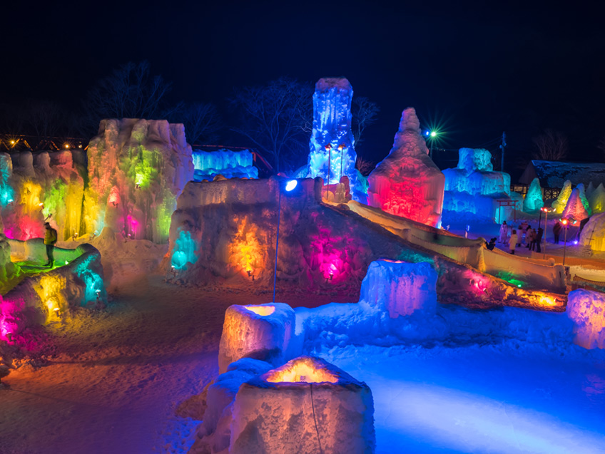 เริ่มแล้ว!! เทศกาลน้ำแข็งที่ทะเลสาบชิโคทสึ Lake Shikotsu Ice Festival ต้อนรับฤดูหนาวในเมืองซัปโปโร