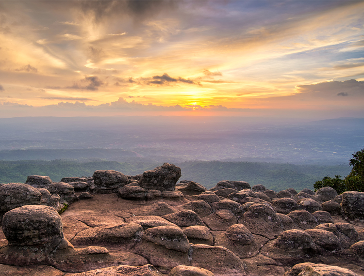 ที่เที่ยวหน้าฝน, อุทยานแห่งชาติภูหินร่องกล้า