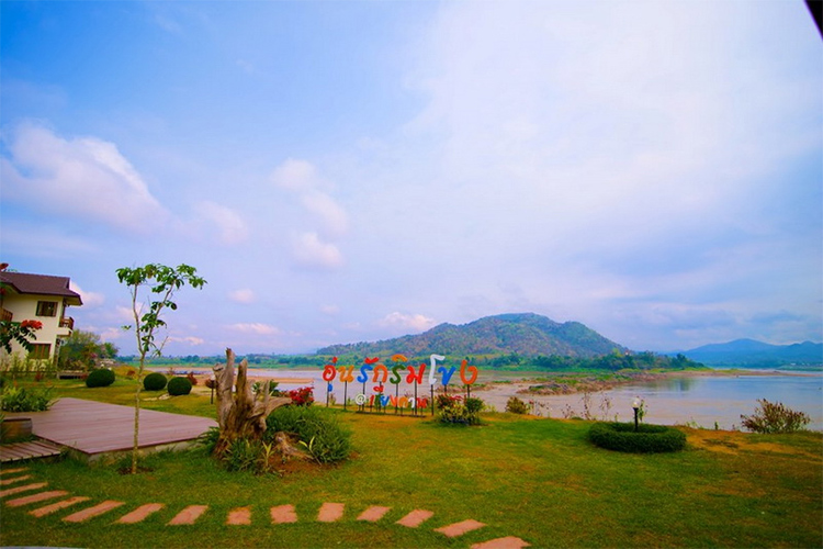 บ้านอุ่นรักริมโขง, จังหวัดเลย เชียงคาน, ที่พักเชียงคาน