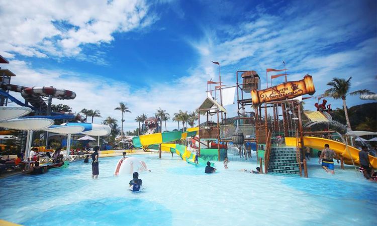 พาเด็กเที่ยวที่ Santorini Park Santorini Park