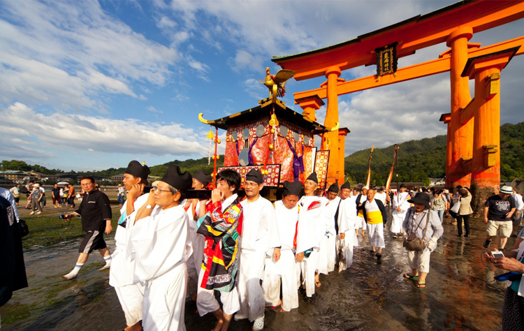 เทศกาลล่องเรือ Miyajima Kangensai ประเทศญี่ปุ่น เที่ยวญี่ปุ่น, เที่ยวฮิโรชิมะ