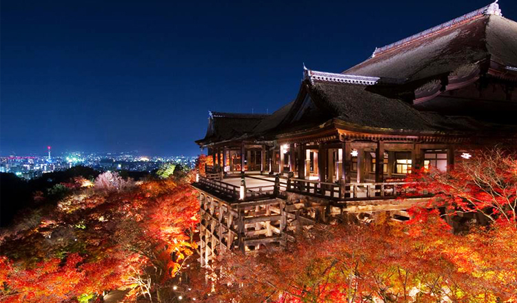 ใบไม้เปลี่ยนสี, วัดคิโยมิซึ, เกียวโต