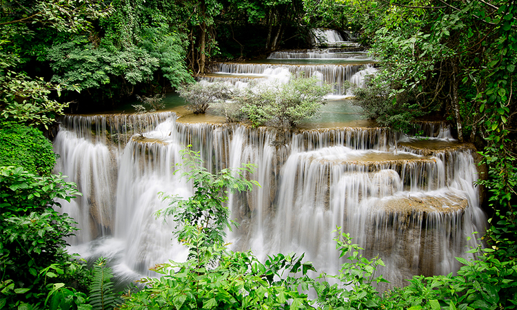 เที่ยวกาญจนบุรี, น้ำตกเอราวัณ