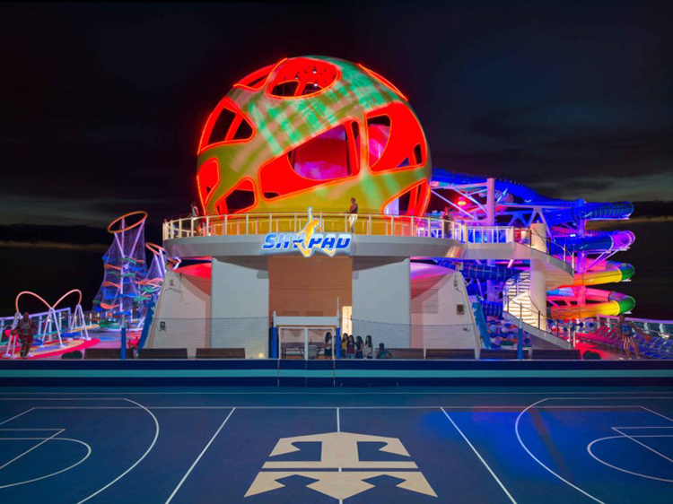 ล่องเรือสำราญสุดหรู Royal Caribbean ล่องเรือสําราญ