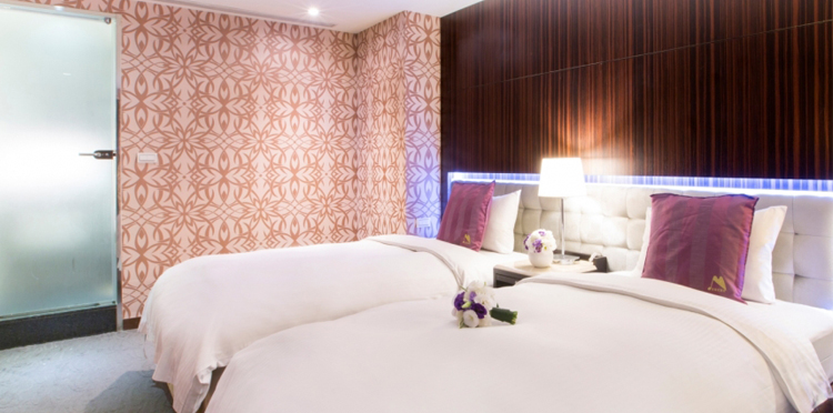 Muzik Hotel ที่พักใกล้สถานีรถไฟไทเป muzik hotel