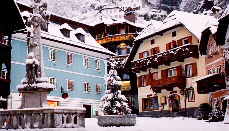 ฮัลล์สตัท, ประเทศออสเตรียเมืองแห่งทะเลสาบ ฮัลล์สตัท, ออสเตรีย Hallstatt, Austria